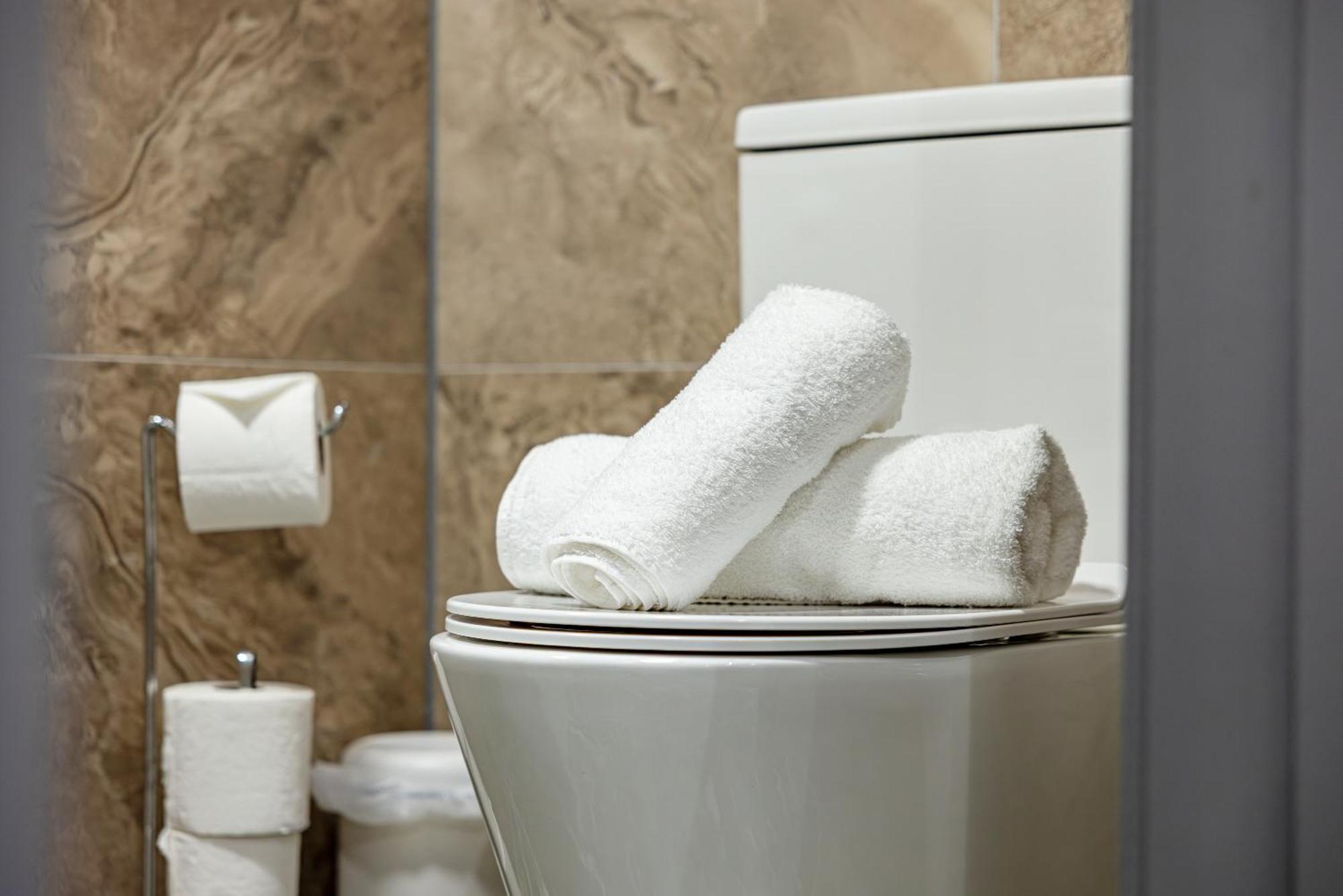 Rnm - Upgraded Business Stay For Travelling Contractors, All Amenities, Private Access Entire Place, Kitchen & Washroom, Smart Tv, Easy Access, Parking Nearby Cradley Heath Kültér fotó